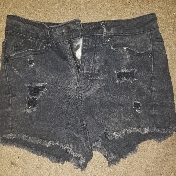 Shorts - Picture 1 of 3